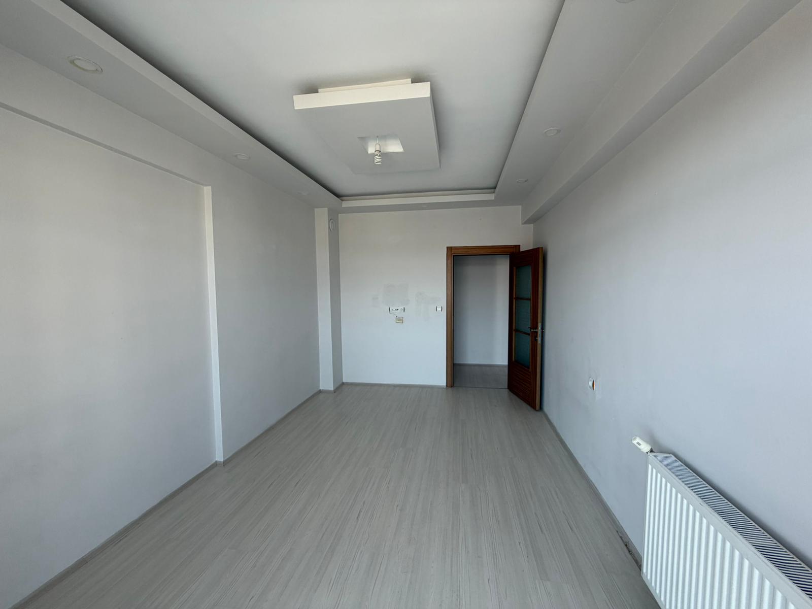 POLAT GAYRİMENKUL - 📍 TEKİR CADDESİ'NDE SATILIK 3+1 DAİRE