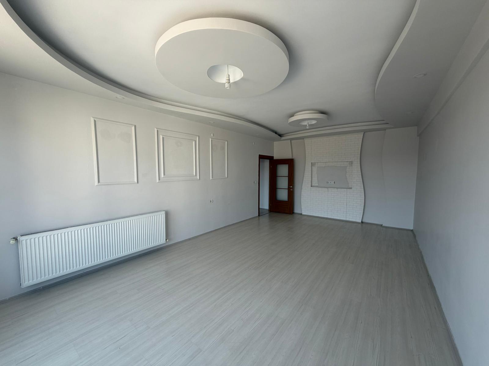 POLAT GAYRİMENKUL - 📍 TEKİR CADDESİ'NDE SATILIK 3+1 DAİRE