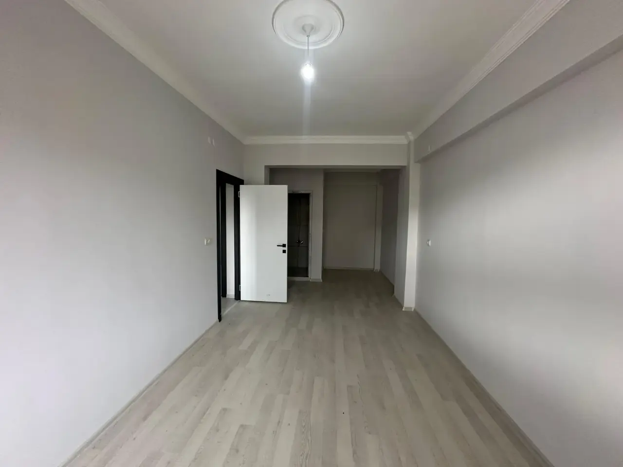POLAT GAYRİMENKUL - ÇARŞI MERKEZDE SATILIK LÜX SIFIR 3+1 DAİRE