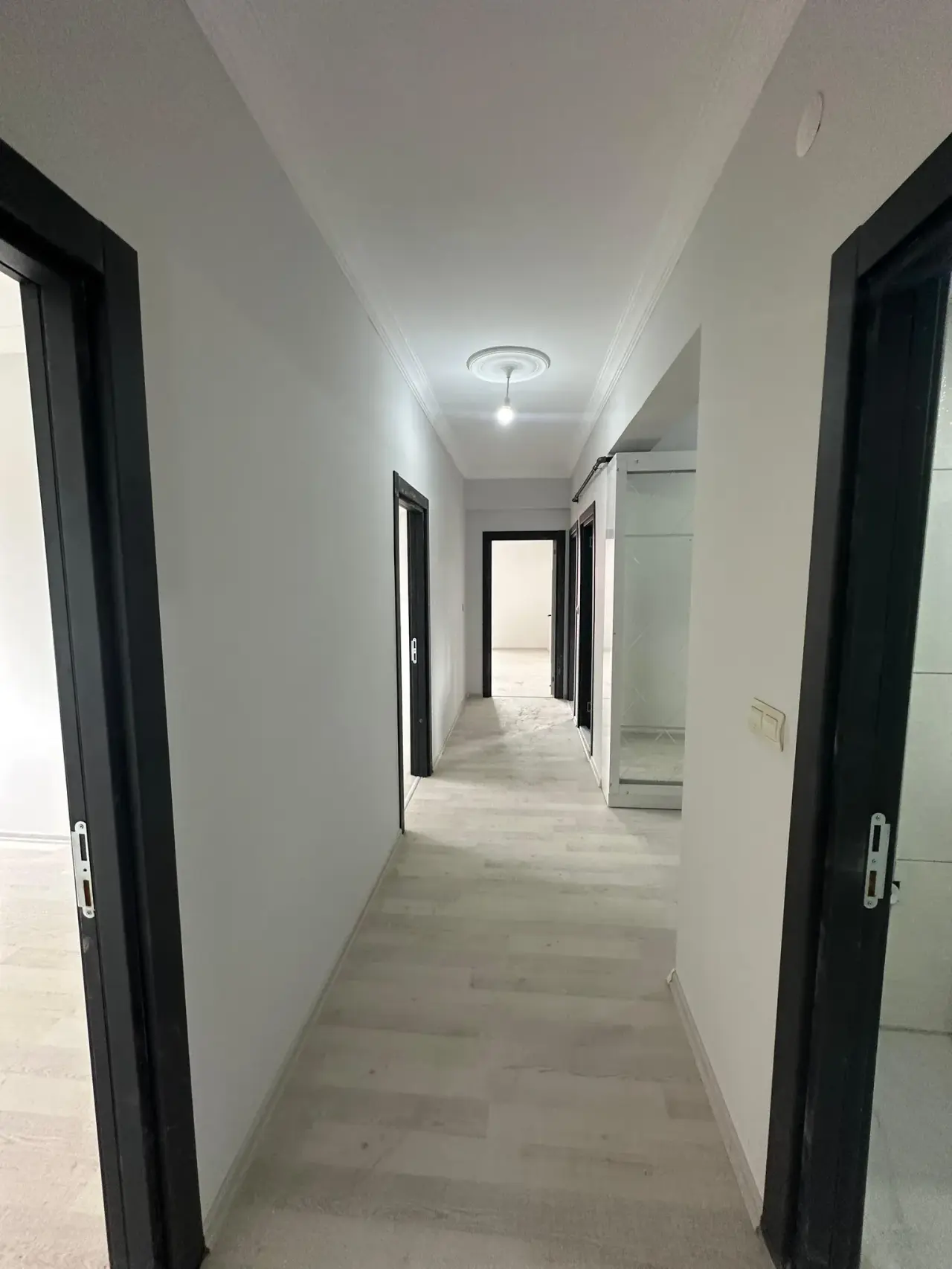 POLAT GAYRİMENKUL - ÇARŞI MERKEZDE SATILIK LÜX SIFIR 3+1 DAİRE