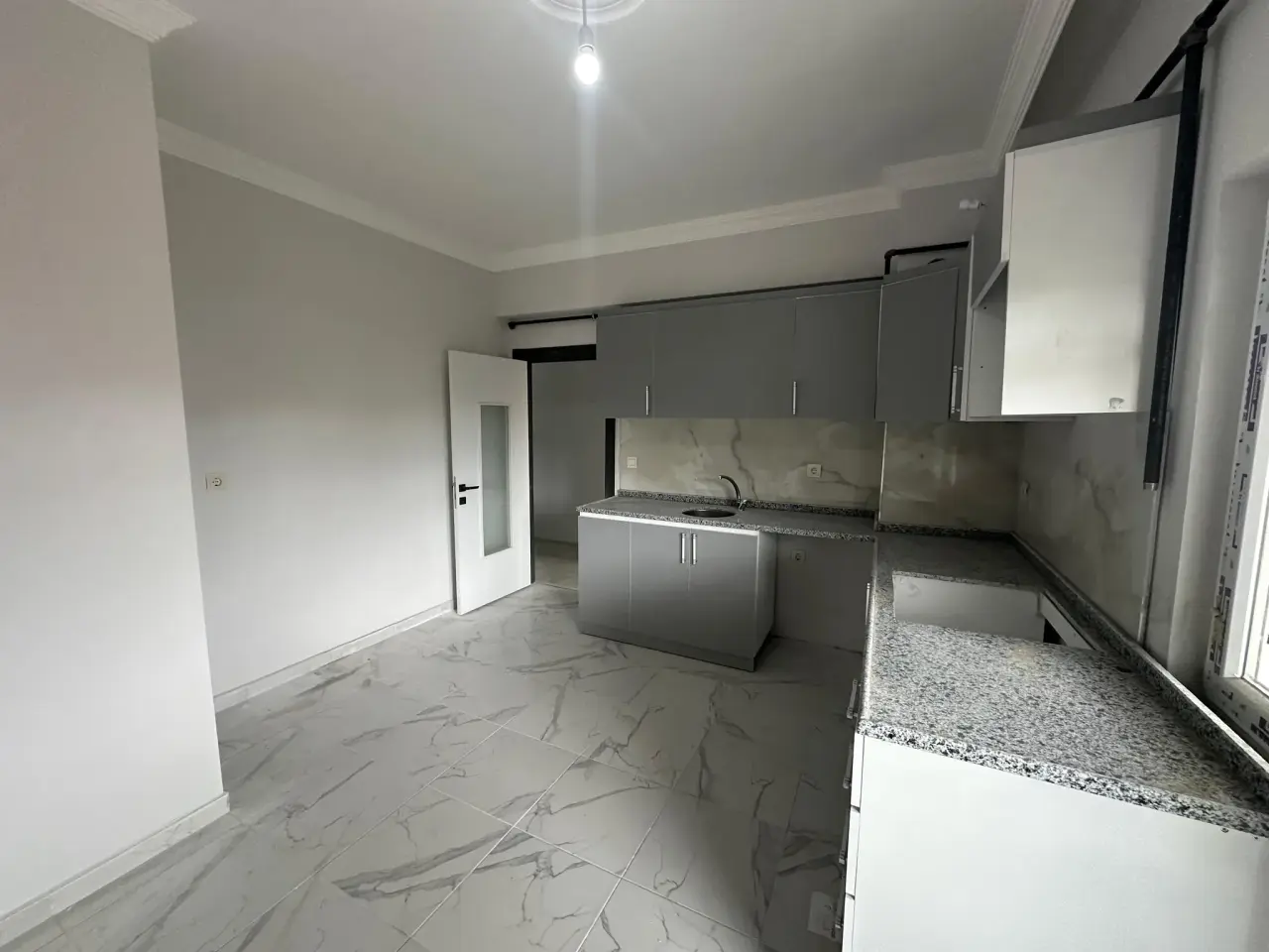 POLAT GAYRİMENKUL - ÇARŞI MERKEZDE SATILIK LÜX SIFIR 3+1 DAİRE