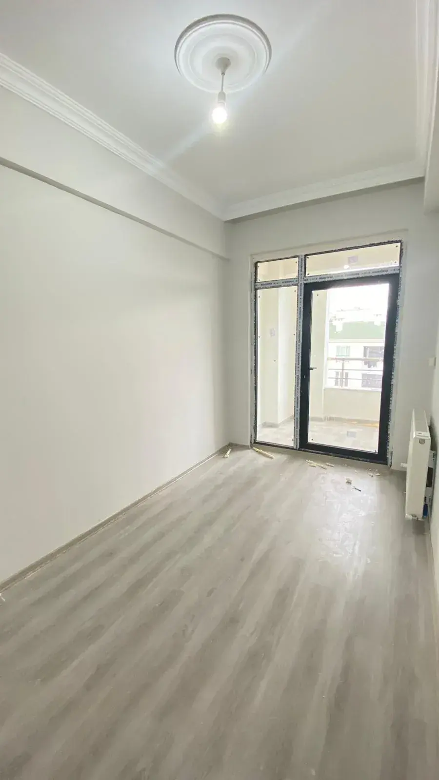 POLAT GAYRİMENKUL - TEKİR CADDESİ ÜZERİNDE SATILIK LÜX DAİRE VE DÜKKAN