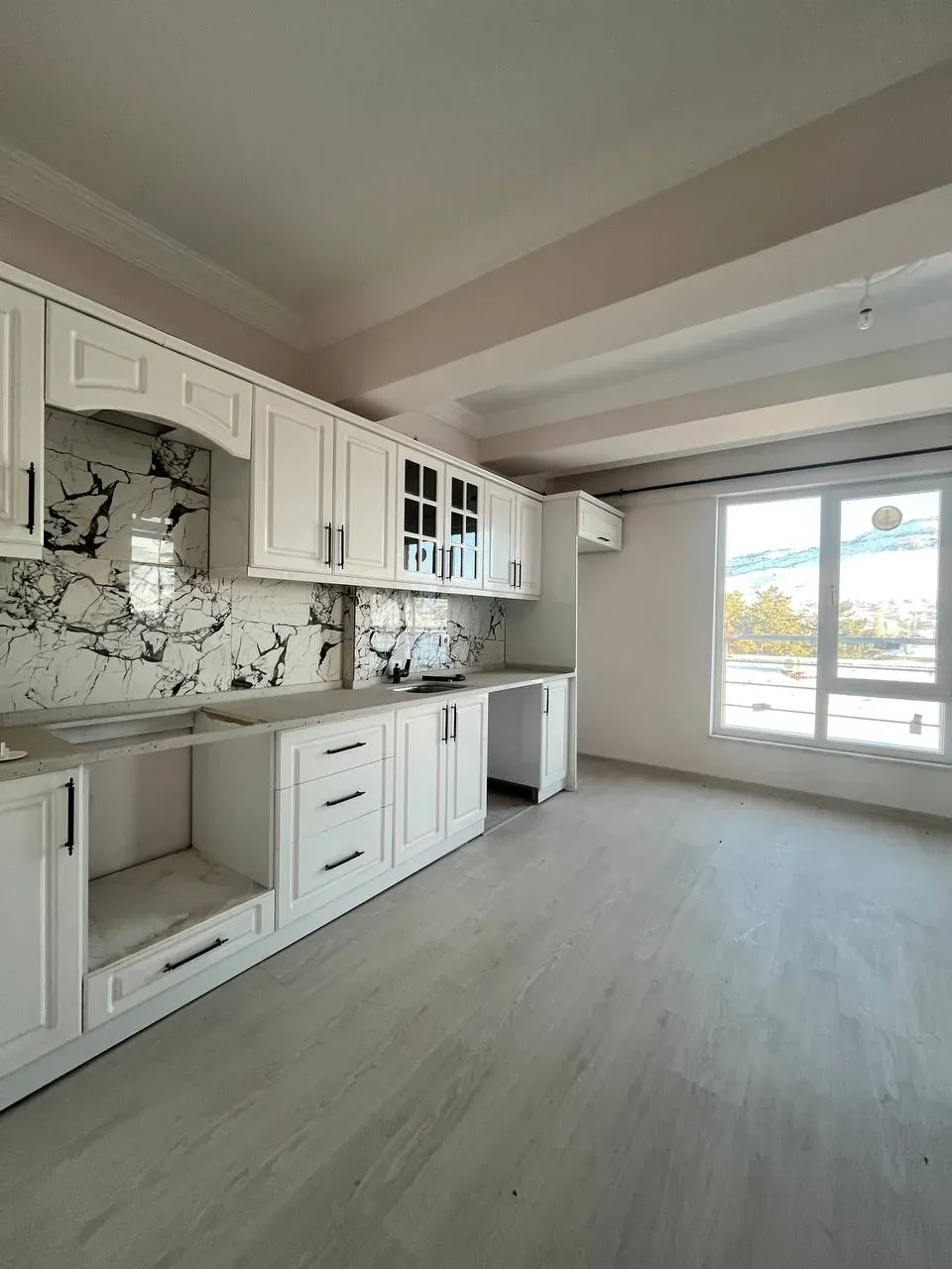 DEVELİ POLAT GAYRİMENKUL-CAMİİCEDİT MAH. 6+2 ODALI ULTRA LÜX SIFIR DAİRE