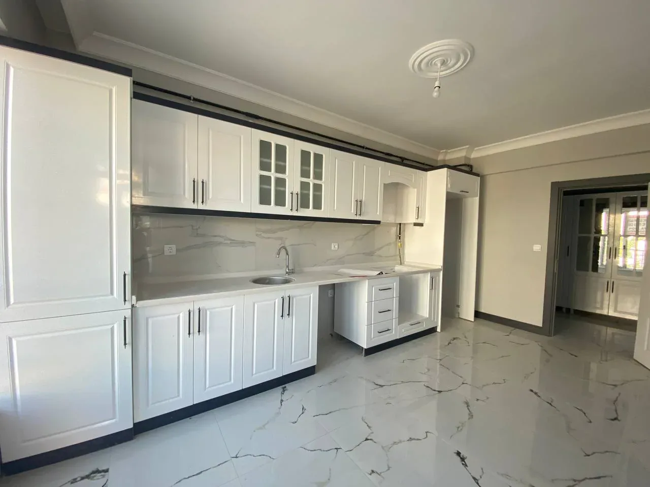 DEVELİ POLAT GAYRİMENKUL-AŞIK SEYRANİ MAH. DOLU DOLU SATILIK LÜX DAİRE