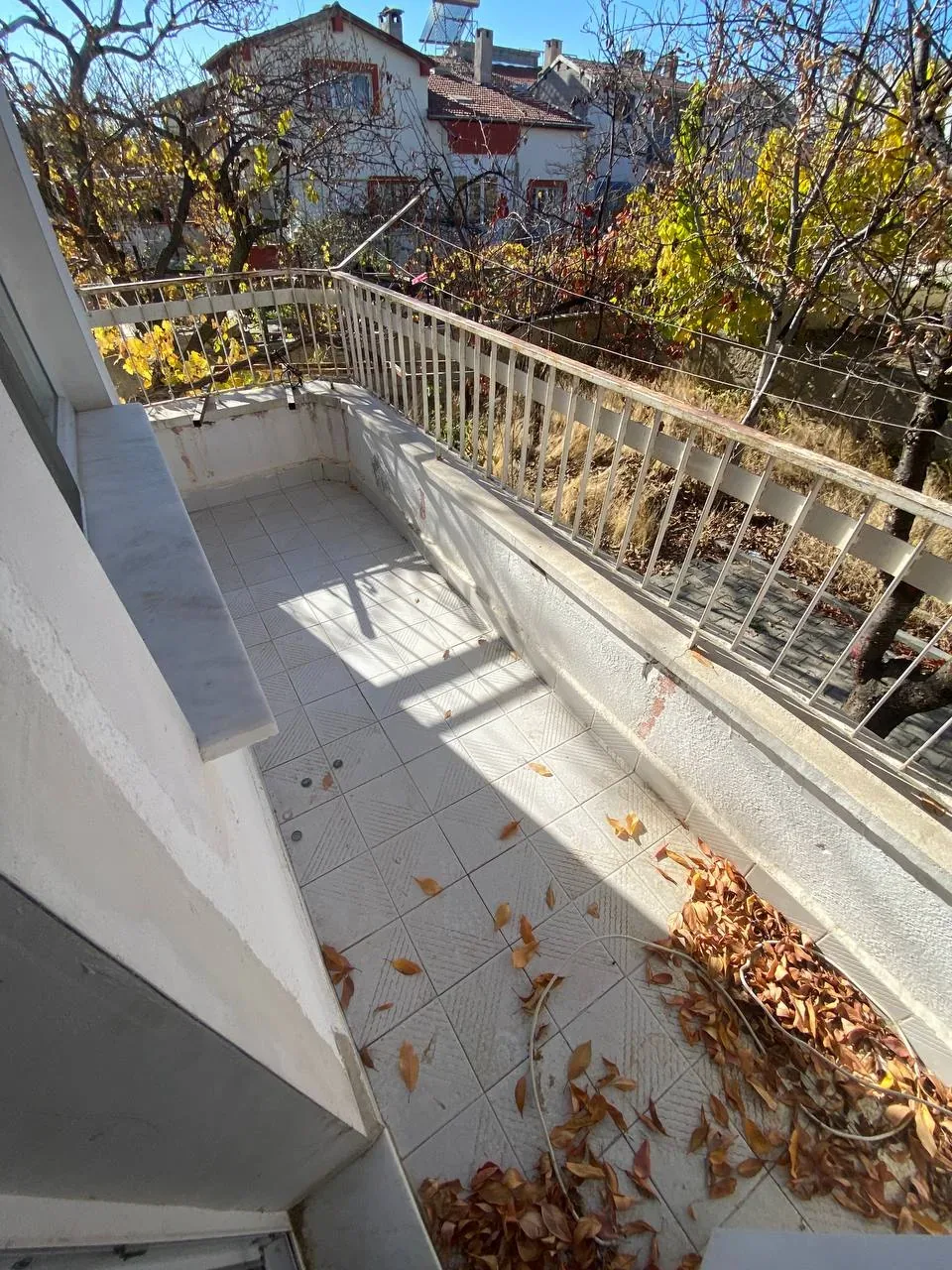 DEVELİ POLAT GAYRİMENKUL-BAHÇELİEVLER MAH. 780 M2 ARSA İÇERİSİNDE SATILIK MÜSTAKİL EV