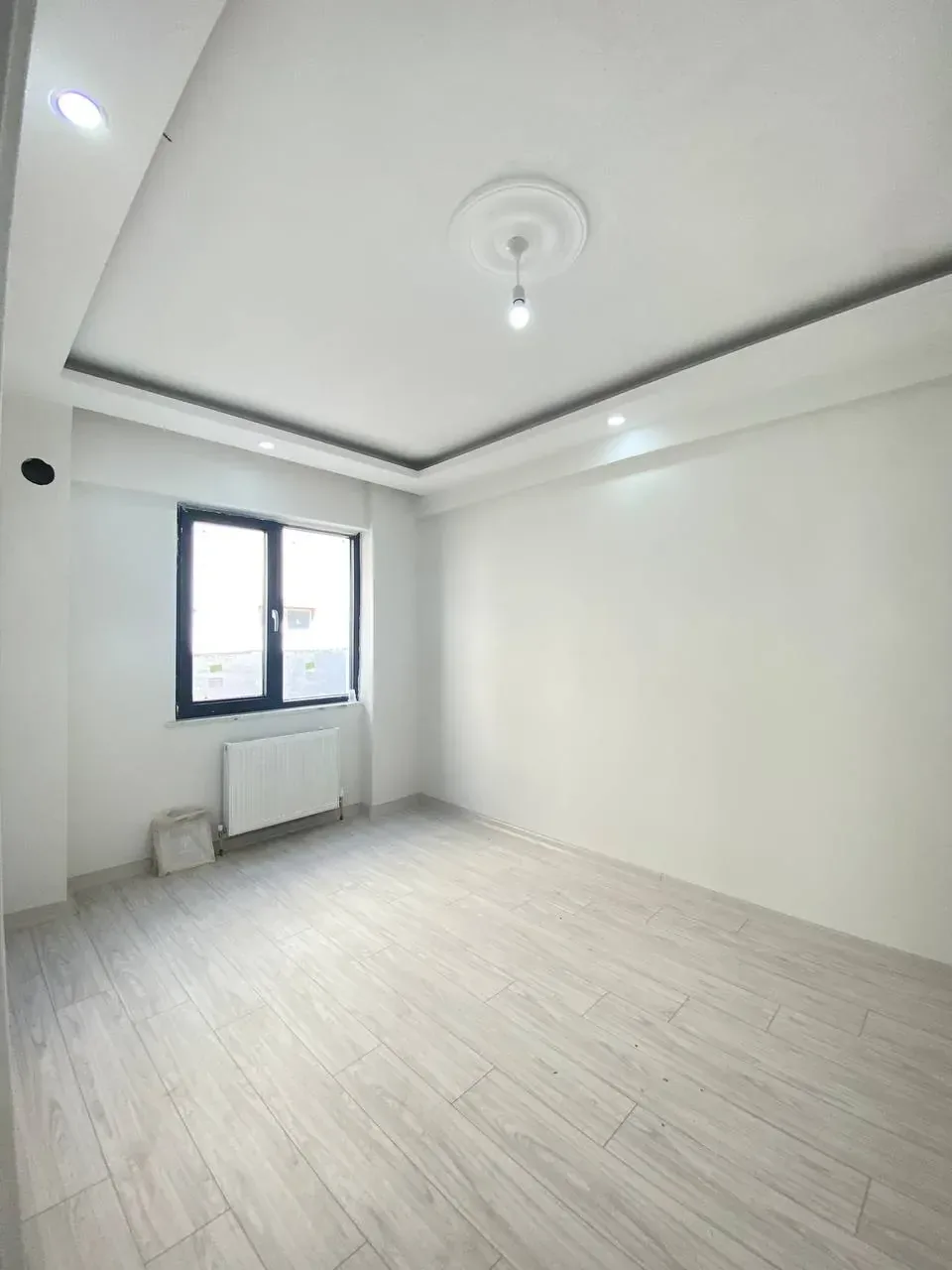 DEVELİ POLAT GAYRİMENKUL - YENİ MAH. ÇARŞI MERKEZE YAKIN SATILIK LÜX DAİRE