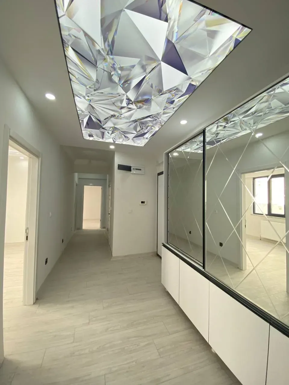 DEVELİ POLAT GAYRİMENKUL - YENİ MAH. ÇARŞI MERKEZE YAKIN SATILIK LÜX DAİRE