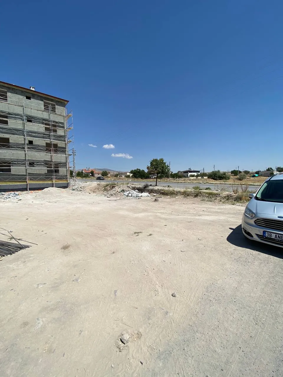 DEVELİ POLAT GAYRİMENKUL- HARMAN MAH. KÖŞE BAŞI SATILIK İMARLI ARSA