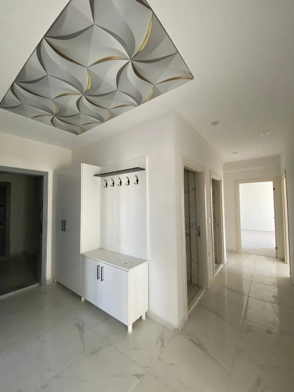 DEVELİ POLAT GAYRİMENKUL - YENİ HASTANE MEVKİİ SATLIK SIFIR DAİRE
