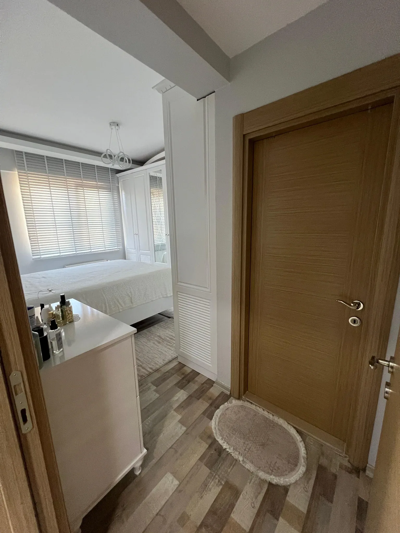 DEVELİ POLAT GAYRİMENKUL - SATILIK ÇARŞI MERKEZDE LÜKS 3+1 DAİRE