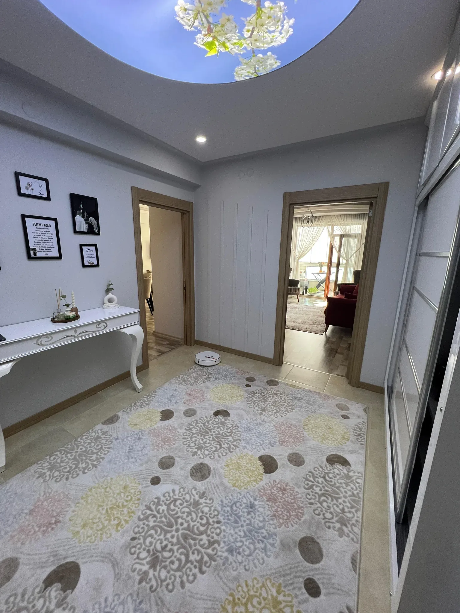 DEVELİ POLAT GAYRİMENKUL - SATILIK ÇARŞI MERKEZDE LÜKS 3+1 DAİRE
