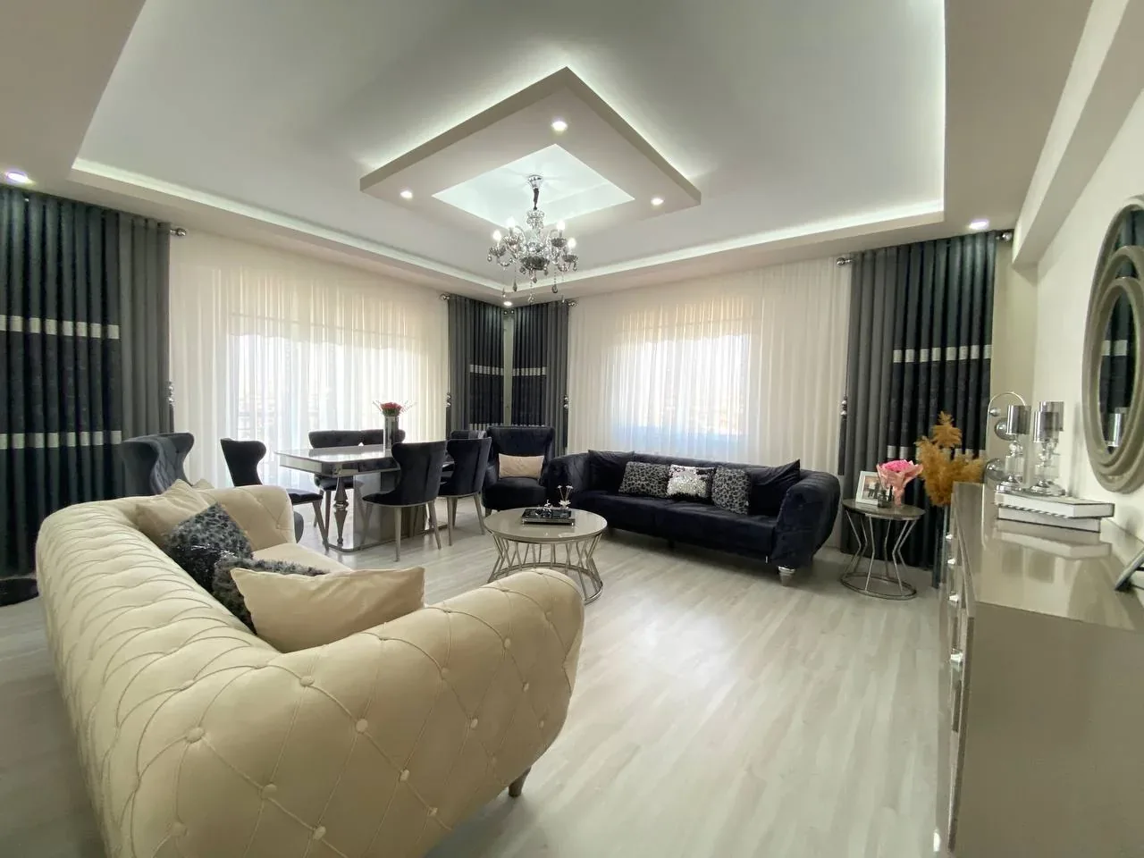 DEVELİ POLAT GAYRİMENKUL - KARA YOLLARI MEVKİİ SATILIK LÜX DAİRE