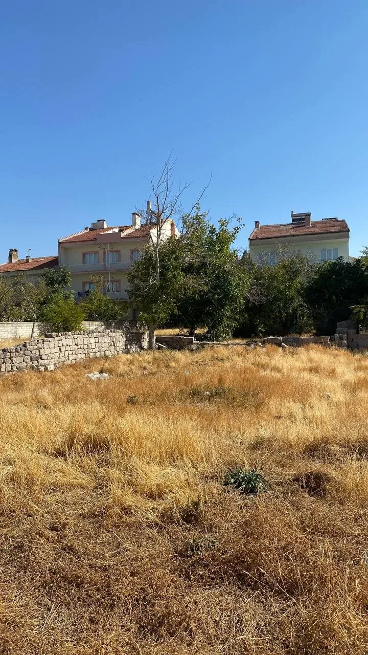 DEVELİ POLAT GAYRİMENKUL - CAMİİCEDİT MAH. ÖGRETMEN EVİ KARŞISI İMARLI 3 KAT MÜSADELİ ARSA