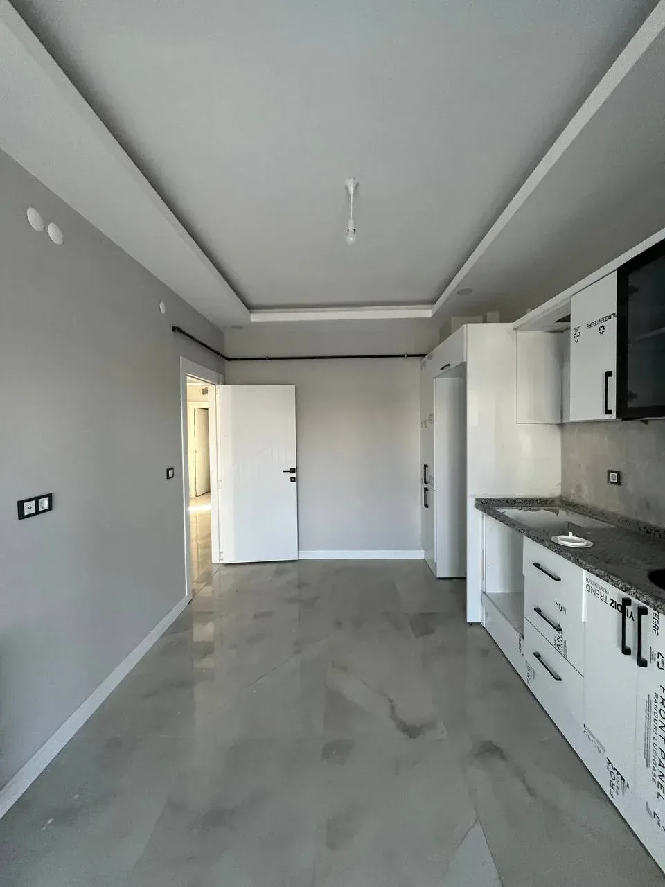 DEVELİ POLAT GAYRİMENKUL-İBRAHİMAĞA MAH. ÇARŞI MERKEZDE SATILIK LÜX DAİRE