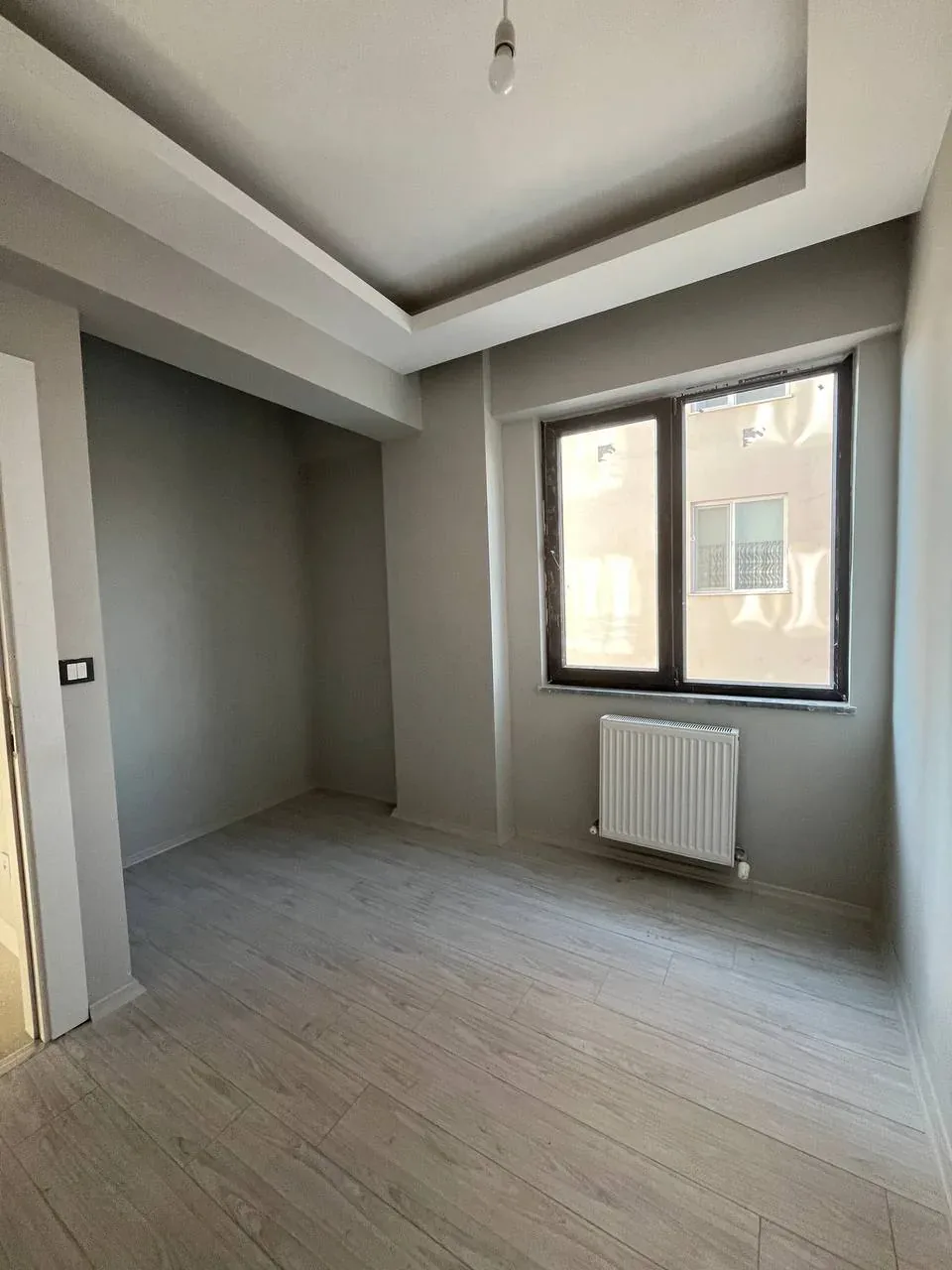 DEVELİ POLAT GAYRİMENKUL-İBRAHİMAĞA MAH. ÇARŞI MERKEZDE SATILIK LÜX DAİRE