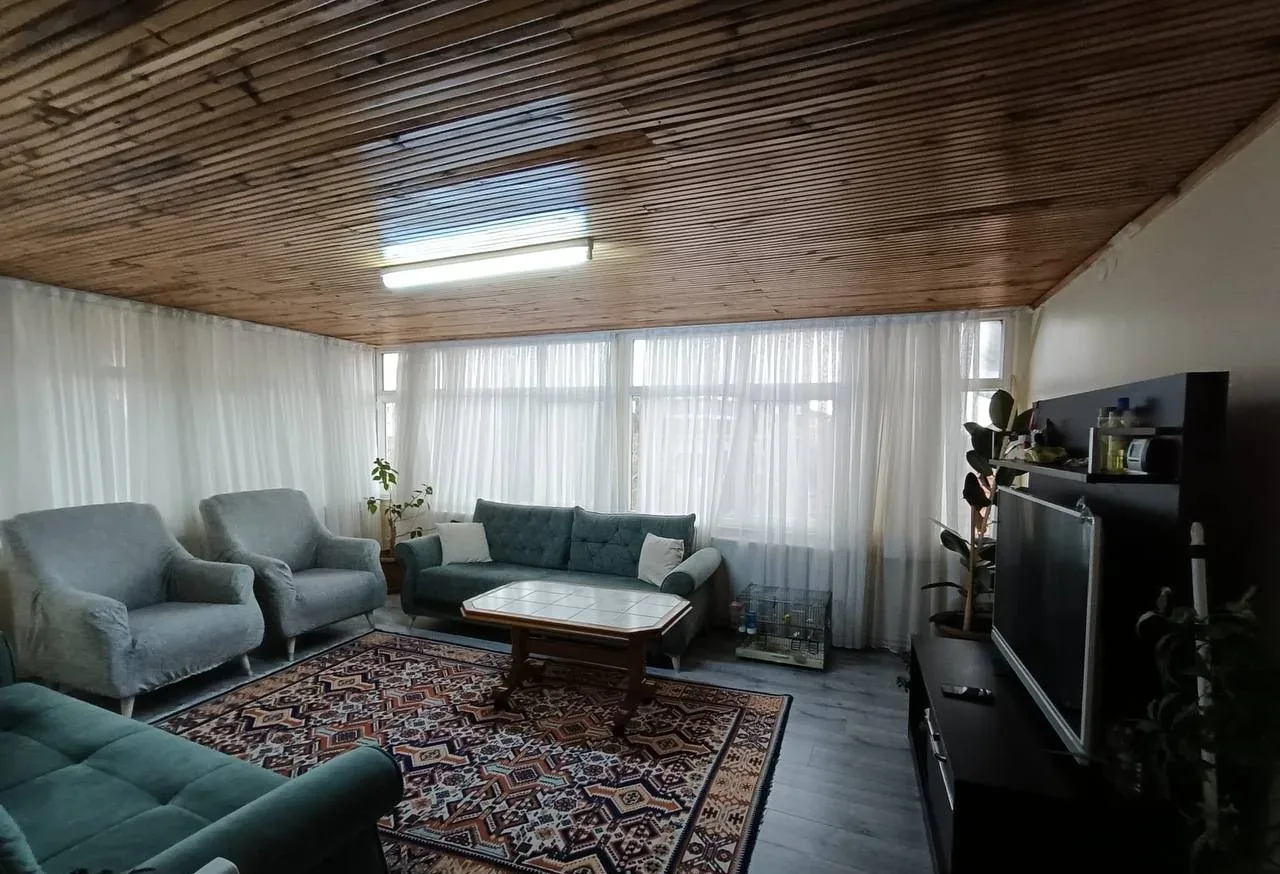 DEVELİ POLAT GAYRİMENKUL - ESKİ OTAGAR BÖLGESİNDE SATILIK BAKIMLI DAİRE