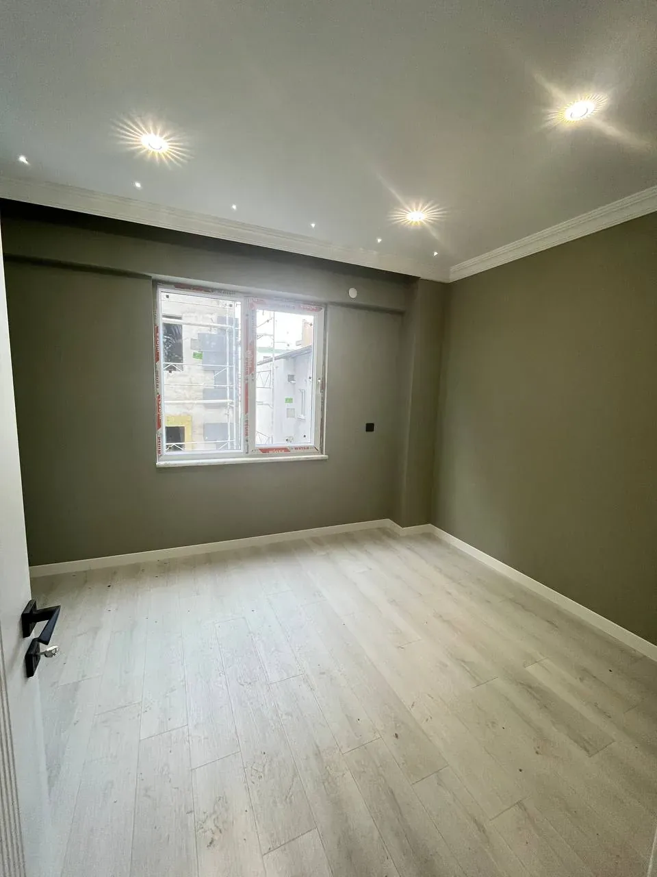 DEVELİ POLAT GAYRİMENKUL -FENESEAŞAĞI MAH. SATILIK SIFIR LÜX DAİRE