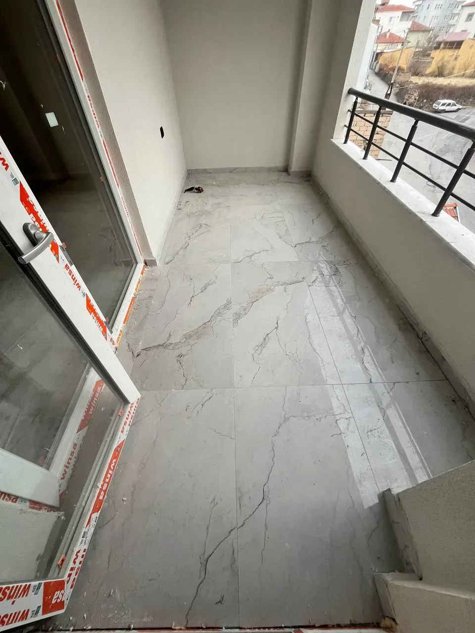 DEVELİ POLAT GAYRİMENKUL -FENESEAŞAĞI MAH. SATILIK SIFIR LÜX DAİRE