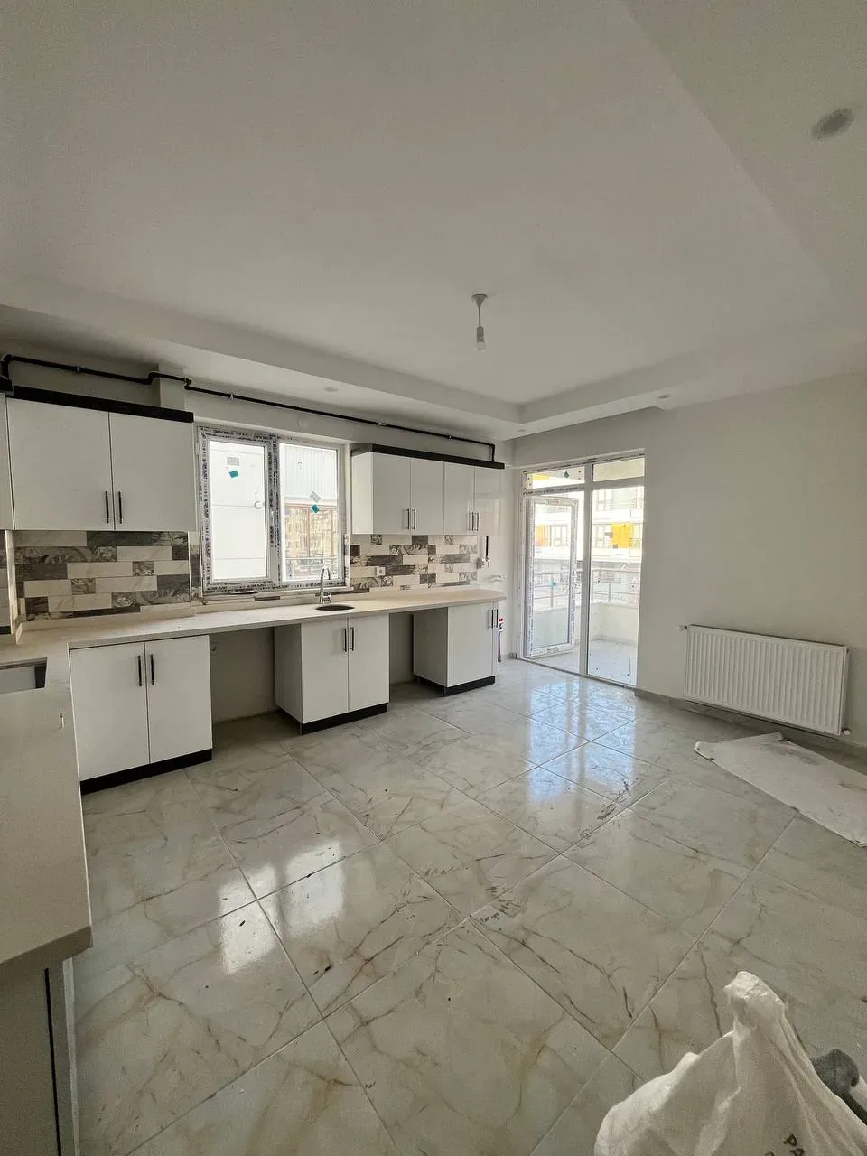 DEVELİ POLAT GAYRİMENKUL - REŞADİYE MAH. BABAYAN ÇEŞMEŞİ MEVKİ SATILIK SIFIR DAİRE