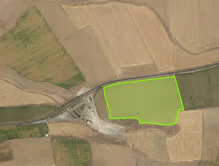 DEVELİ POALR GAYRİMENKUL- TOMARZA YOLU ÜZERİNDE ANAYOLA SIFIR SATILIK KAÇMAZ TARLA