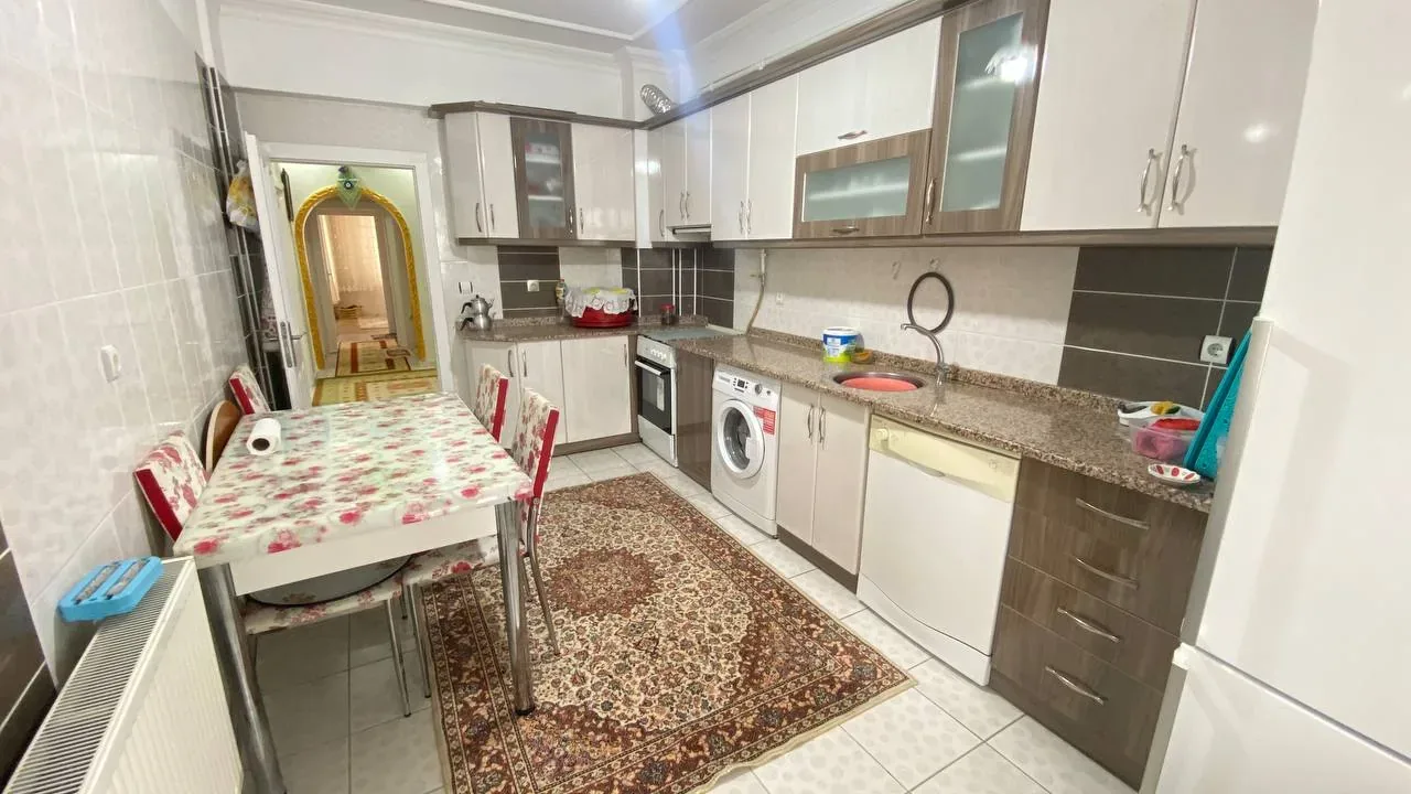 DEVELİ POLAT GAYRİMENKUL - YENİ MAH. SATILIK BAKIMLI GENİŞ DAİRE