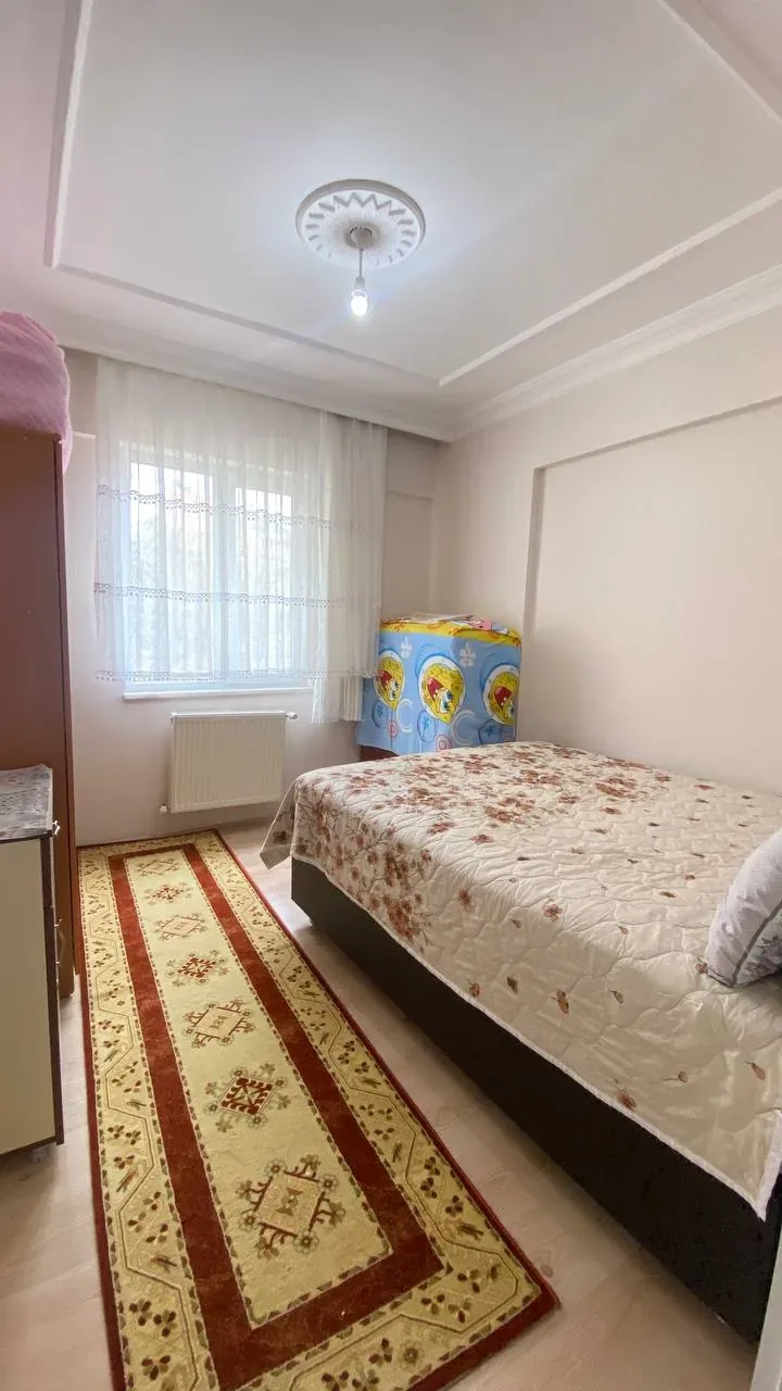 DEVELİ POLAT GAYRİMENKUL - YENİ MAH. SATILIK BAKIMLI GENİŞ DAİRE