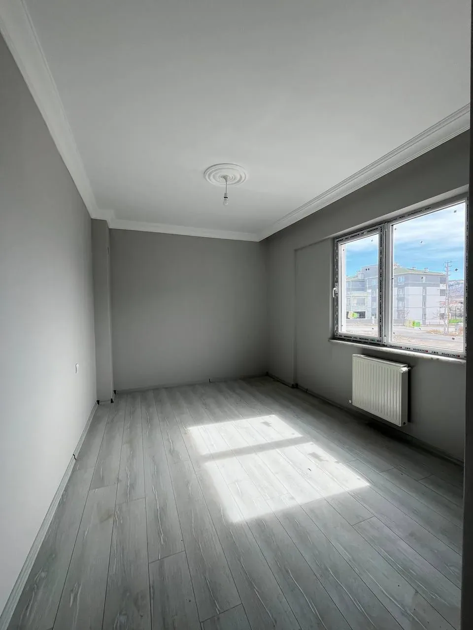 DEVELİ POLAT GAYRİMENKUL-HARMAN MAHALLESİ KİRALIK 3+1 DAİRE