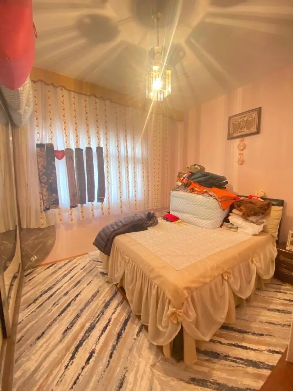 DEVELİ POLAT GAYRİMENKUL - ÇARŞI MERKEZDE SATILIK TİCARİ ARSALI VE KOMPLE SATILIK  BİNA