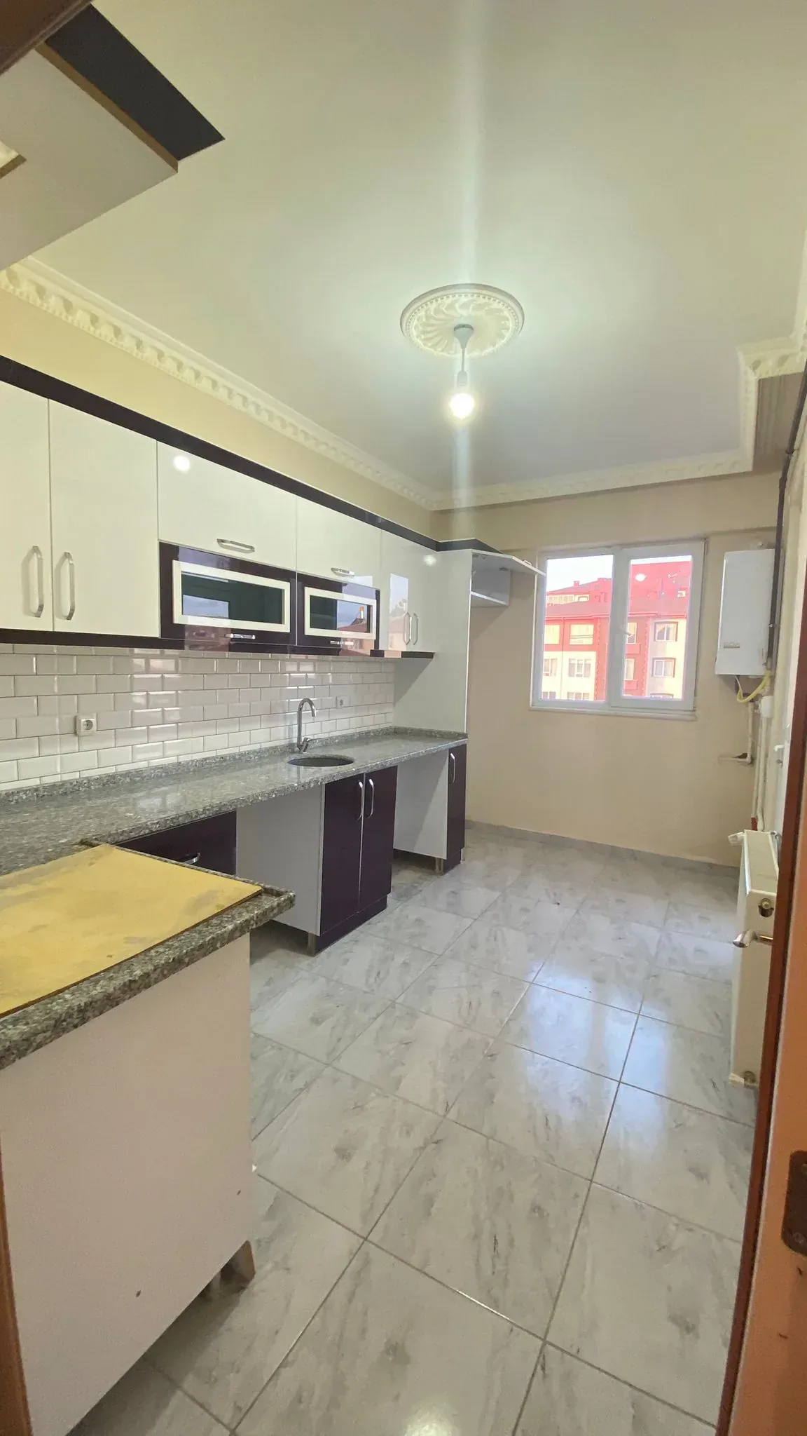 DEVELİ POLAT GAYRİMENKUL - FENESEYUKARI MAH. KİRALIK DAİRE