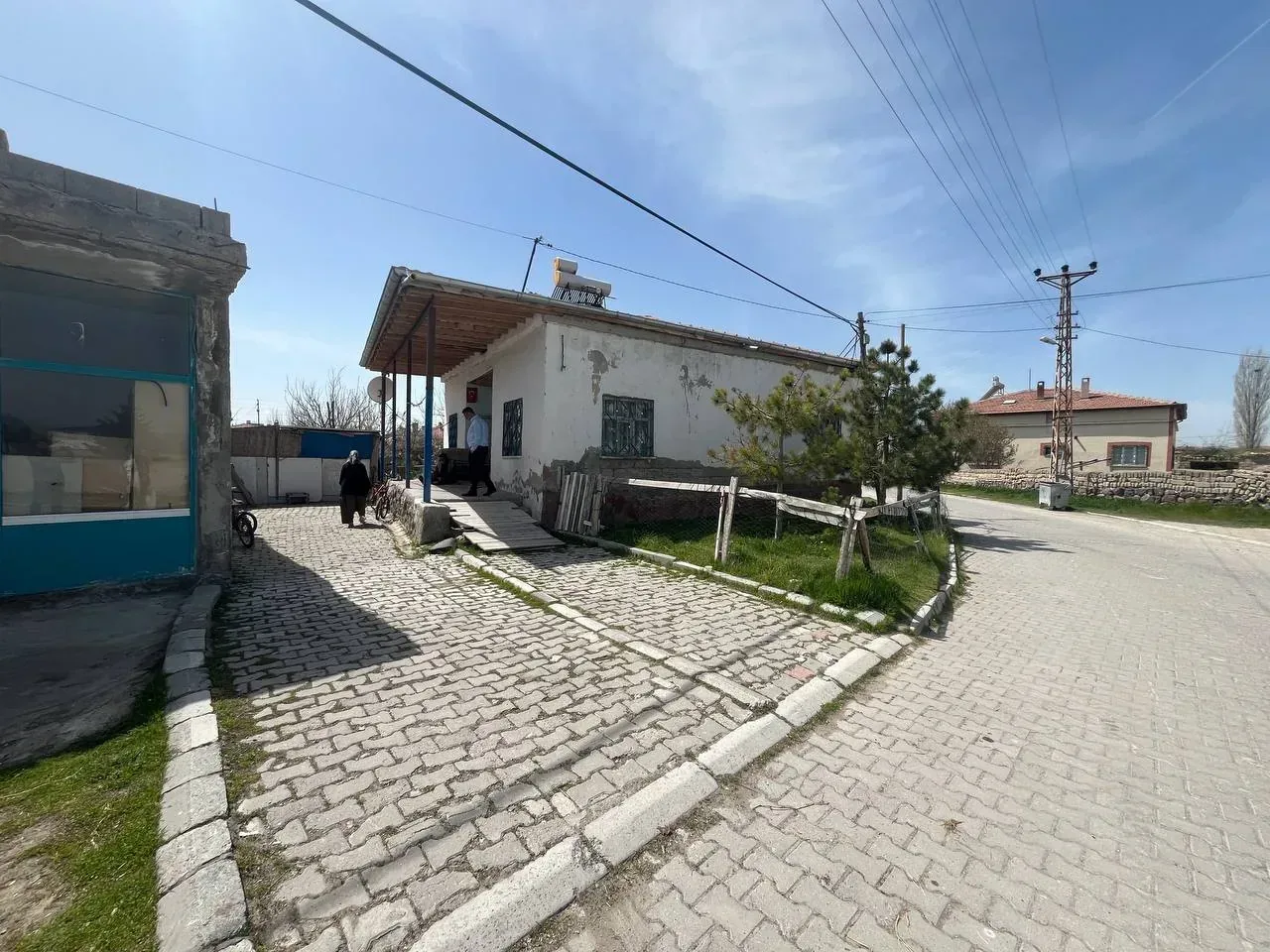 DEVELİ POLAT GAYRİMENKUL -FİYAT DÜŞTÜ  SİNDELHÖYÜKTE SATILIK 2 ADET MÜSTAKİL EV
