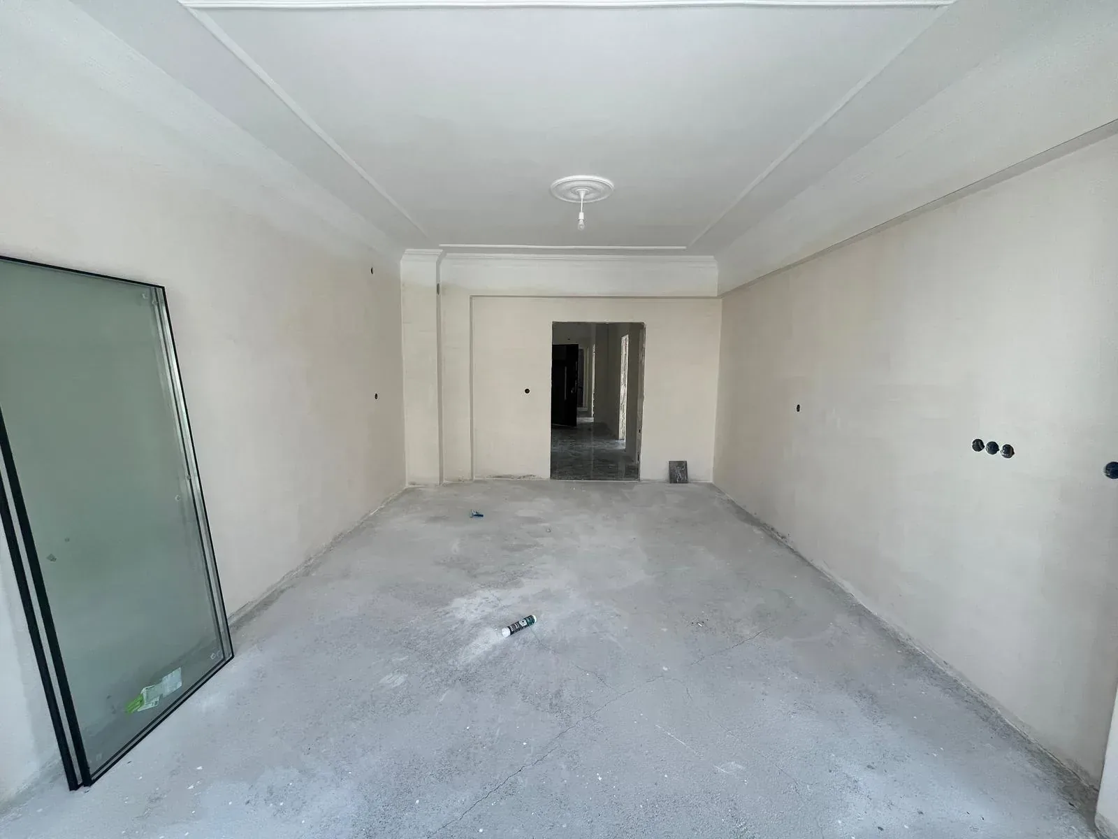 DEVELİ POLAT GAYRİMENKUL- ÇARŞI MERKEZE YÜRÜME MESAFELİ DÜKKAN ÜSTÜ 3+1 SATILIK DAİRE