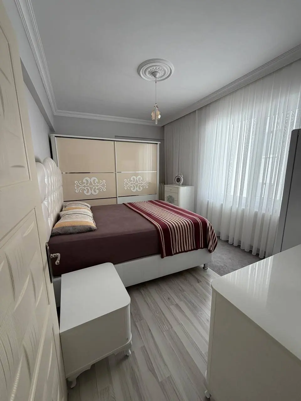 POLAT GAYRİMENKUL - YENİ MAH.GENİŞ 3+1 SATILIK DAİRE
