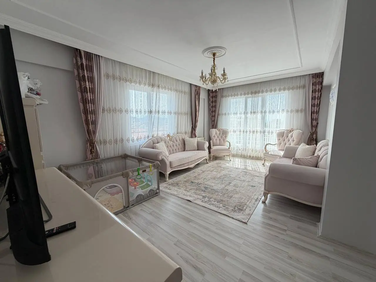 POLAT GAYRİMENKUL - YENİ MAH.GENİŞ 3+1 SATILIK DAİRE