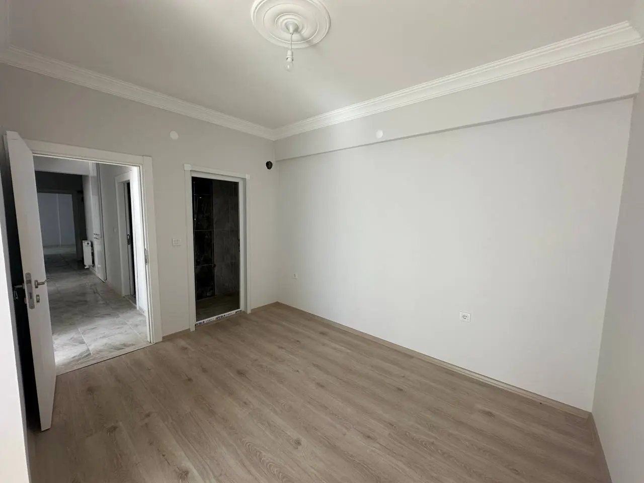 POLAT GAYRİMENKUL - SANAYİ ÜSTÜNDE SATILIK GENİŞ 3+1 DAİRE