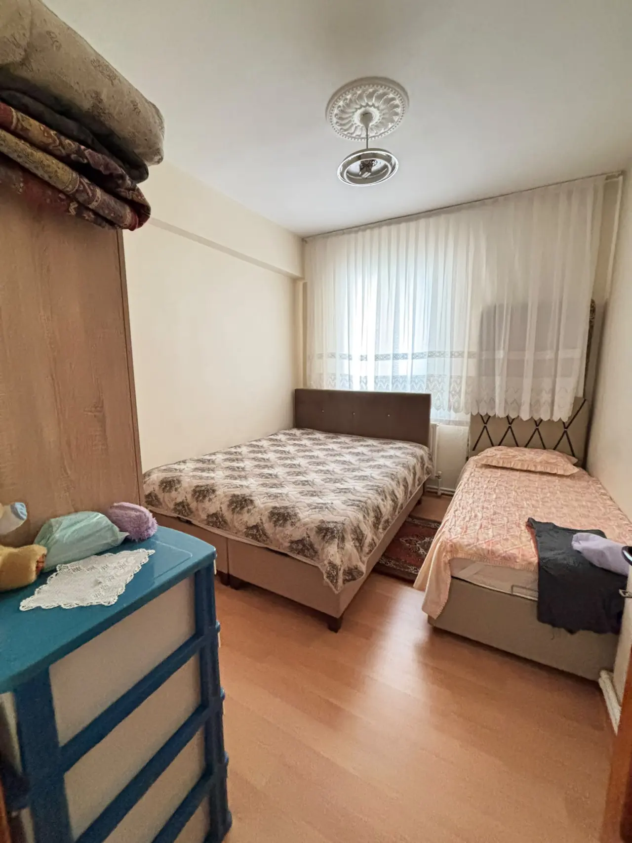DEVELİ POLAT GAYRİMENKUL-ÇARŞI MERKEZDE SATILIK DAİRE