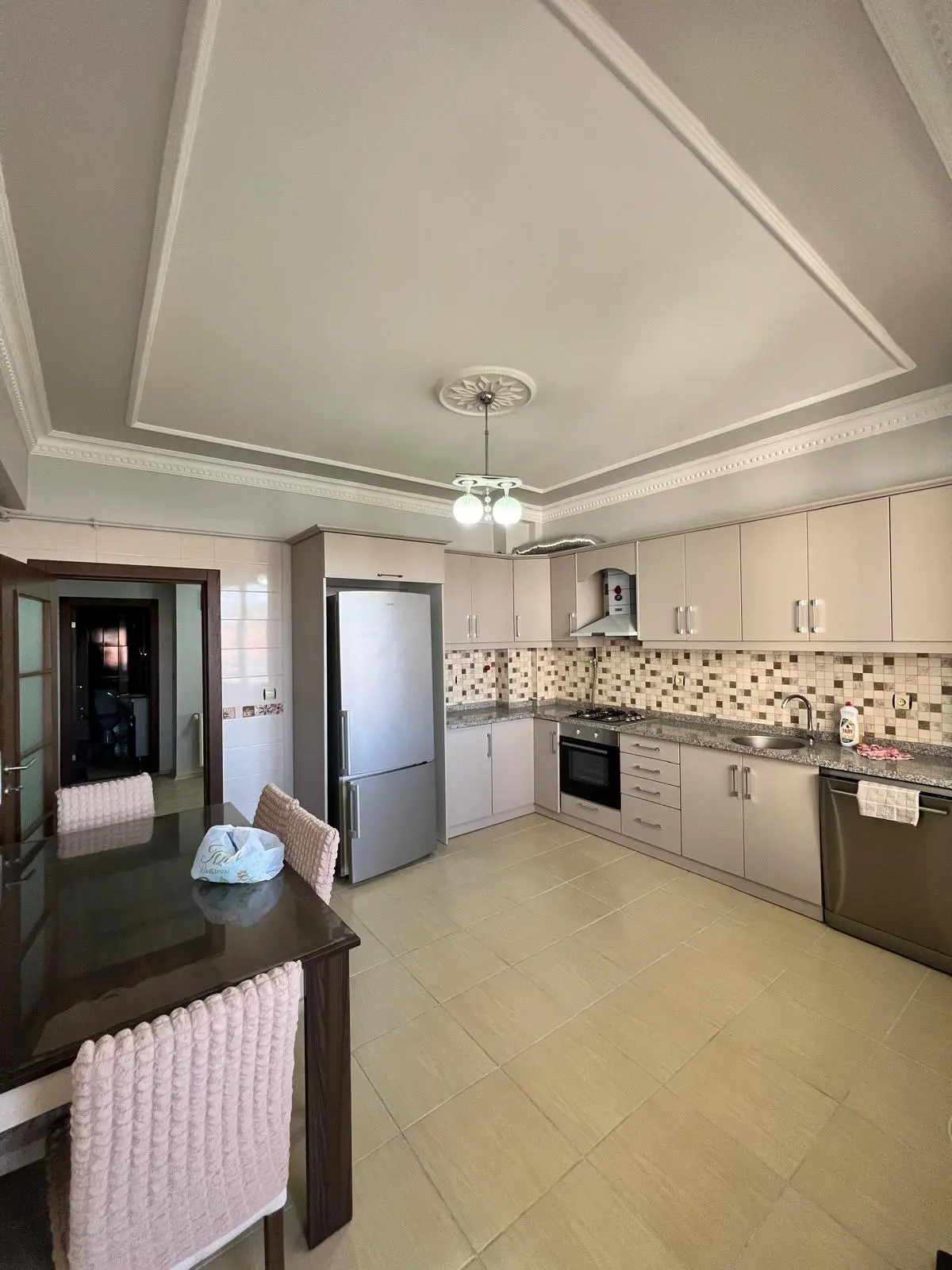 POLAT GAYRİMENKUL - 🏡 Şehrin Kalbinde, Sıradan Dairelerden Çok Daha Fazlası! İbrahimağa'da Dev 3+1