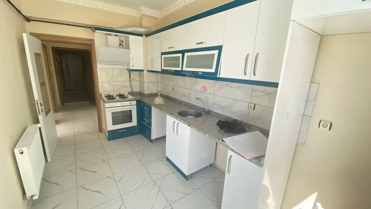 POLAT GAYRİMENKUL -  FENESEYUKARI MAHALLESİNDE KİRALIK 3+1 TEMİZ DAİRE