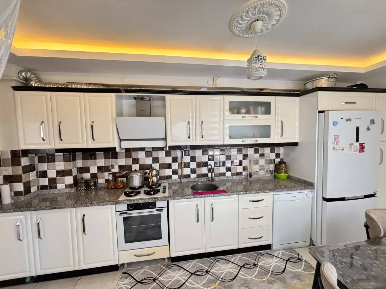 POLAT GAYRİMENKUL -  AŞAĞIEVEREK MAHALLESİNDE SATILIK 3+1 DAİRE