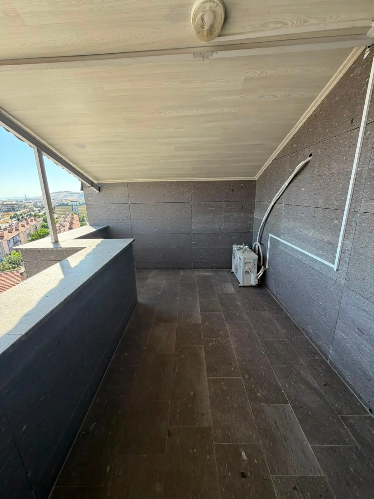 POLAT GAYRİMENKUL -  ŞEHİT ÜSTEĞMEN HASAN ŞAHAN MAHALLESİ'NDE 240 m² ULTRA LÜKS 5+1 DUBLEKS DAİRE