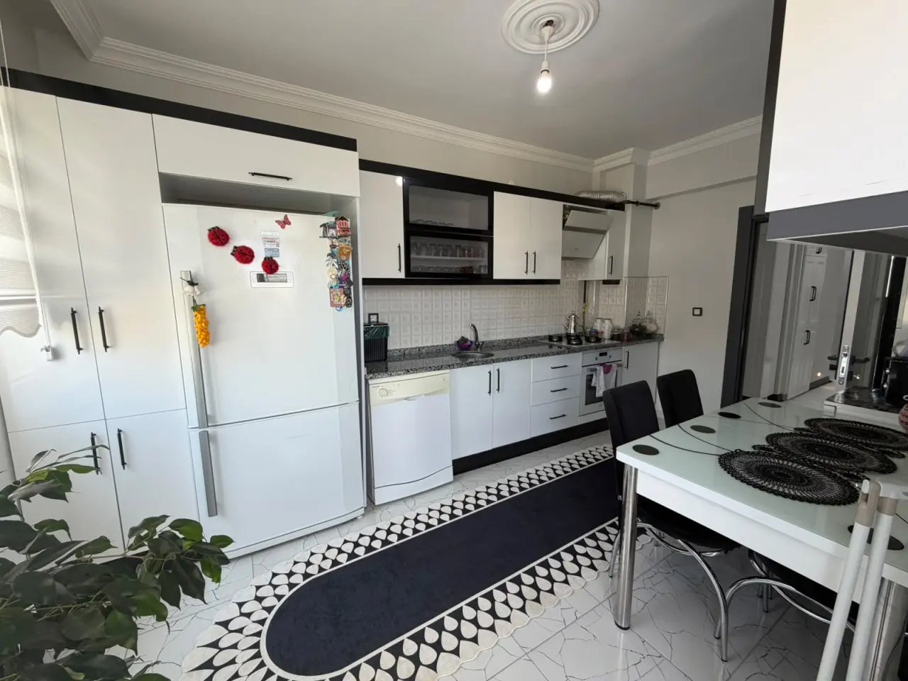 POLAT GAYRİMENKUL - AŞIK SEYRANİ MAHALLESİ'NDE HARİKA KONUMDA 3+1 FULL YAPILI LÜKS SATILIK DAİRE**