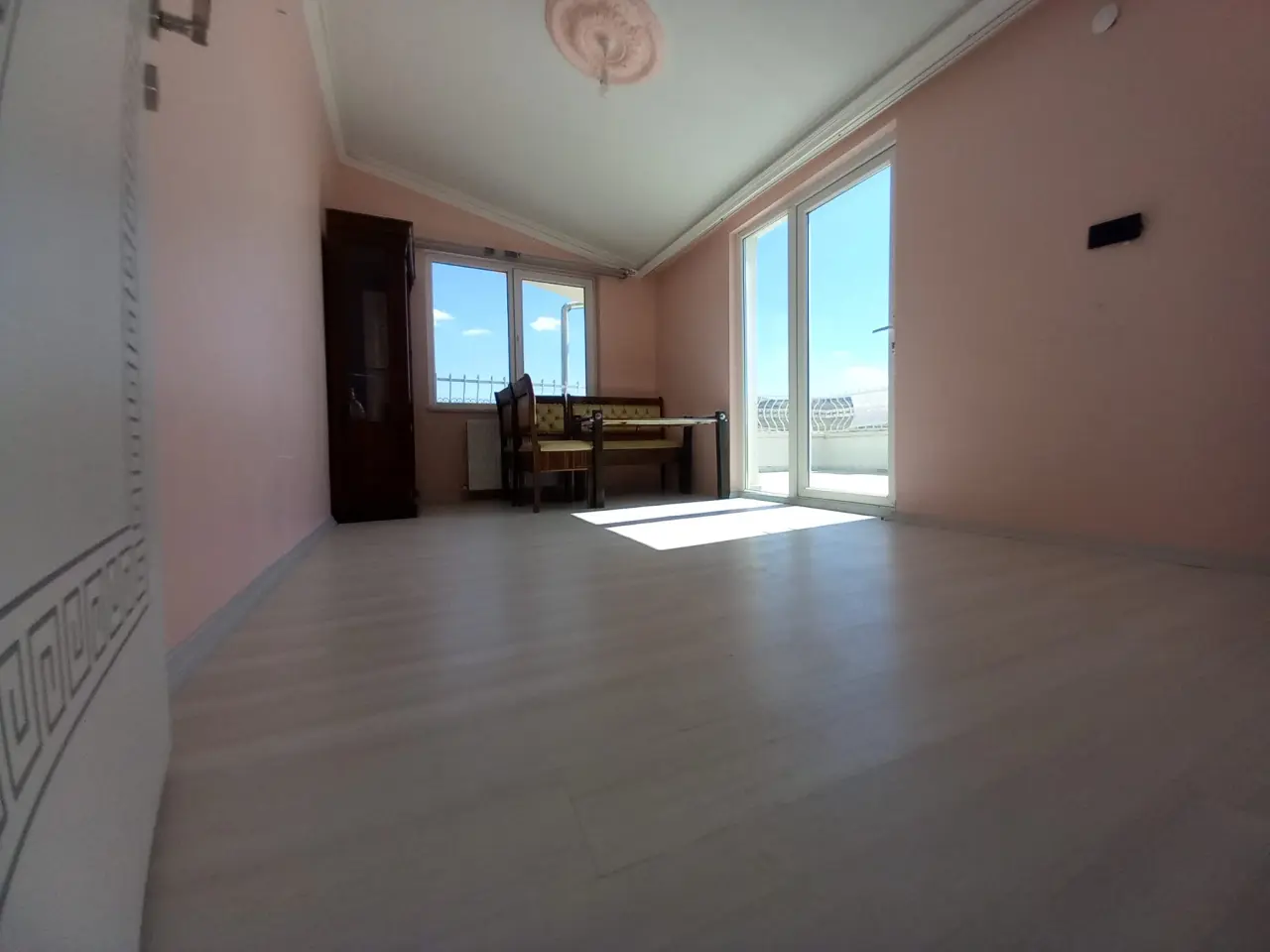 POLAT GAYRİMENKUL - 🏡 SATILIK & KİRALIK 360 m² TRİPLEKS VİLLA