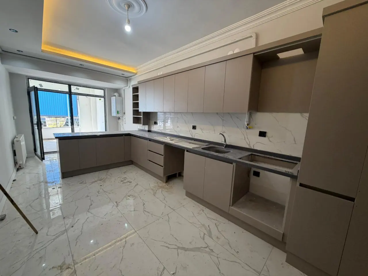 POLAT GAYRİMENKUL - TEKİR CADDESİ MEVKİİNDE HEM SATILIK HEM KİRALIK ULTRA LÜKS 3+1 DAİRE