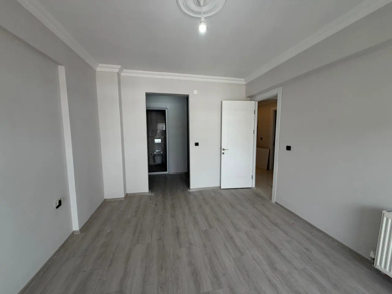 POLAT GAYRİMENKUL - TEKİR CADDESİ MEVKİİNDE HEM SATILIK HEM KİRALIK ULTRA LÜKS 3+1 DAİRE