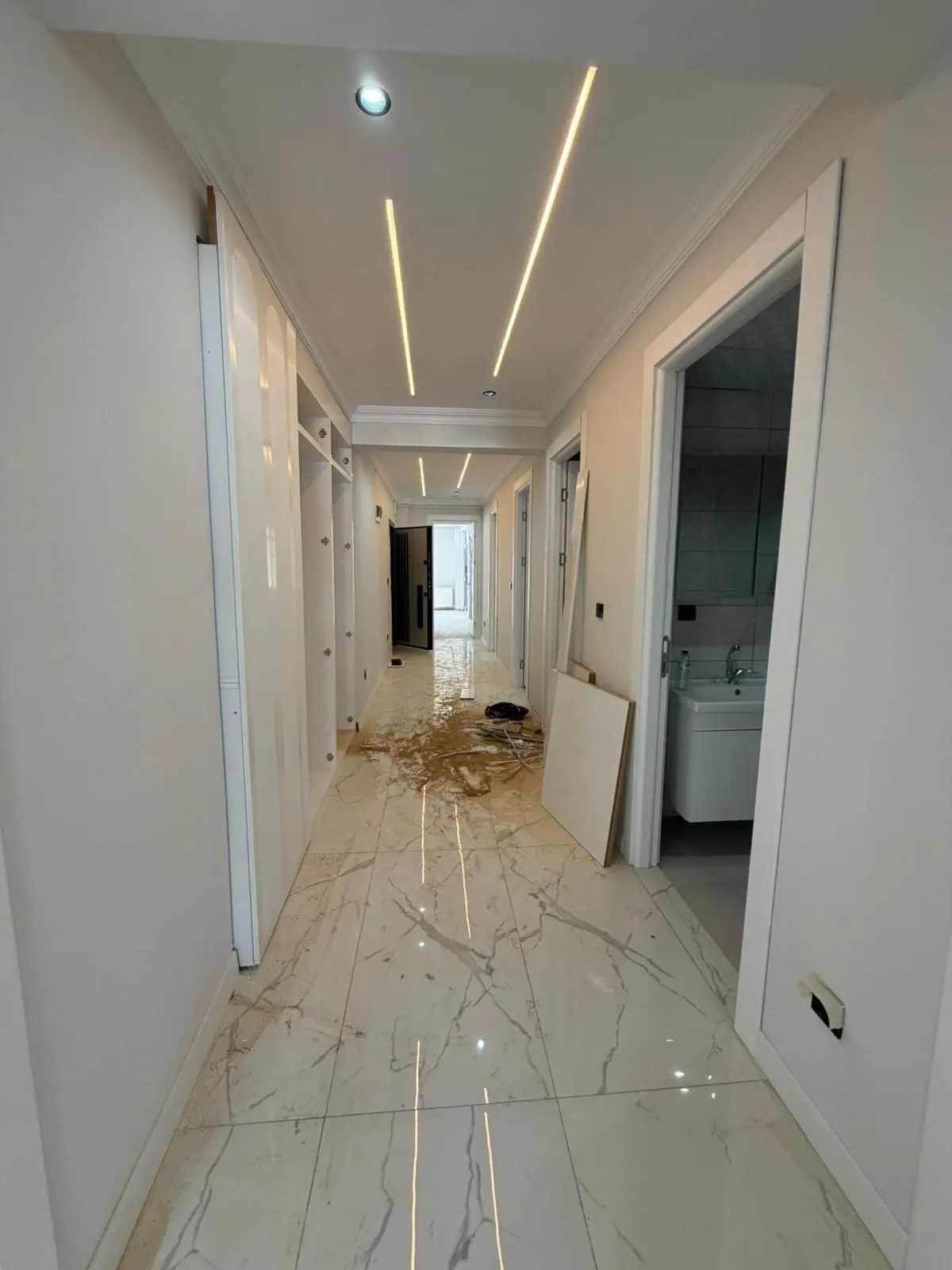 POLAT GAYRİMENKUL - TEKİR CADDESİ MEVKİİNDE HEM SATILIK HEM KİRALIK ULTRA LÜKS 3+1 DAİRE