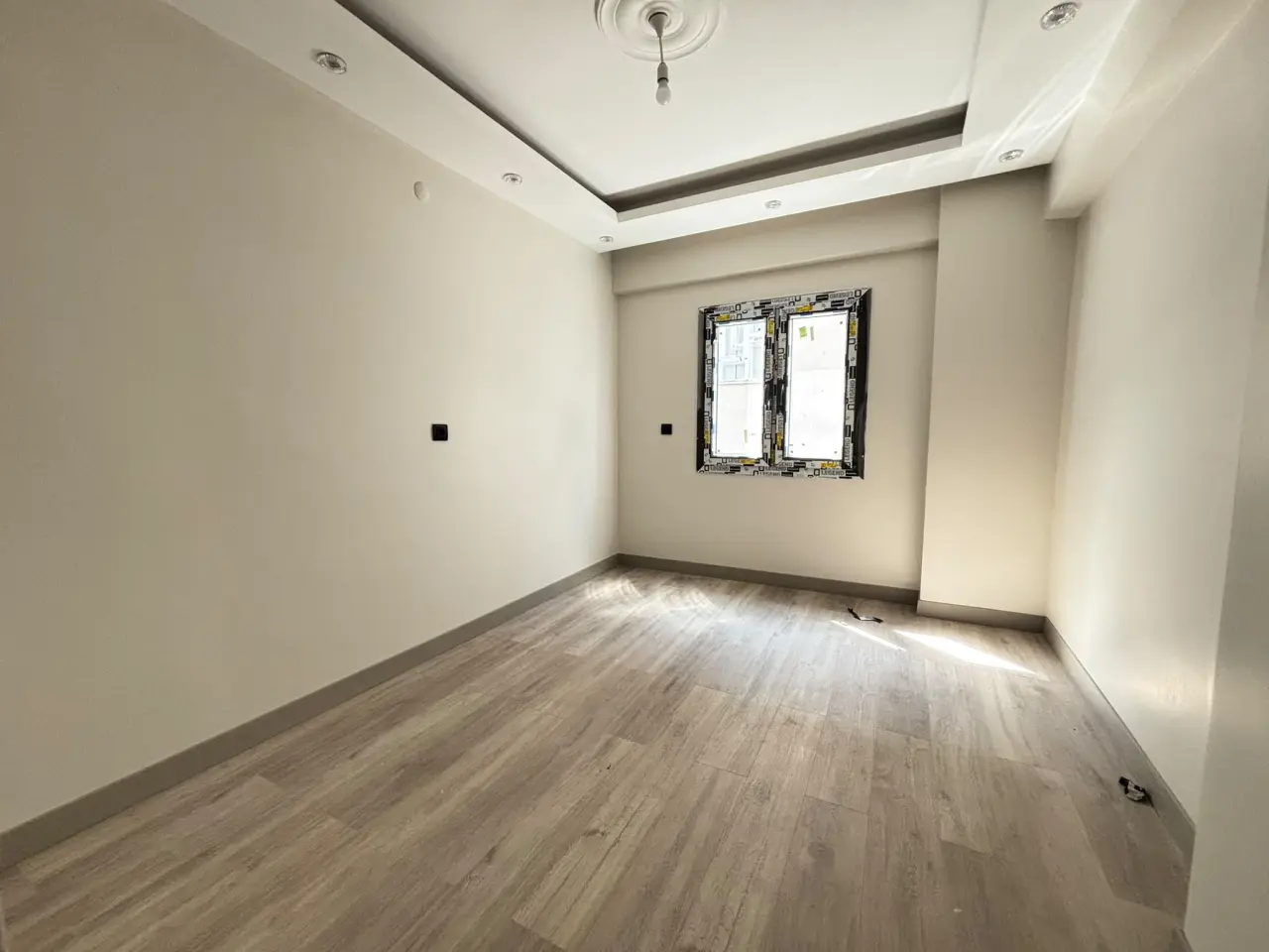 POLAT GAYRİMENKUL - ELBİZ CADDESİ’NDE 2 ADET ULTRA LÜKS 2+1 DAİRE!**