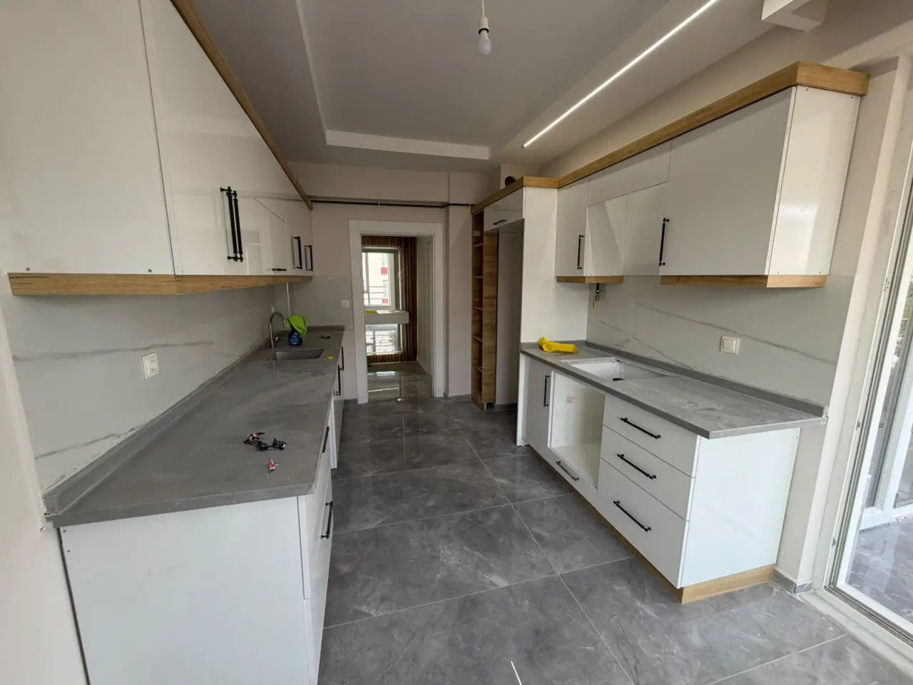 POLAT GAYRİMENKUL - YENİ HASTANE BÖLGESİNDE 3+1 SATILIK DAİRE!**