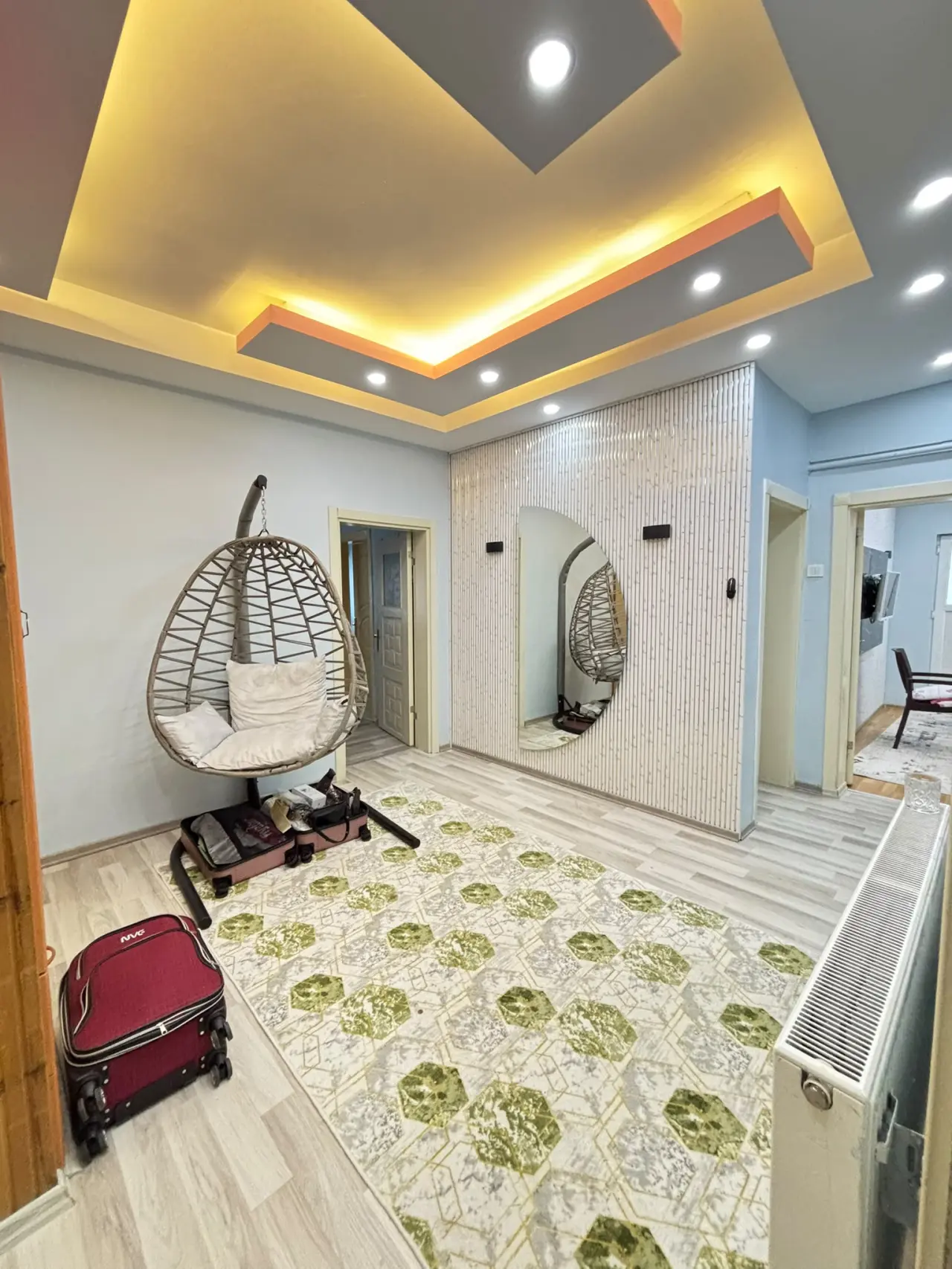 POLAT GAYRİMENKUL -  AŞAĞIEVEREK MAHALLESİ’NDE SATILIK 2+1 DAİRE!**