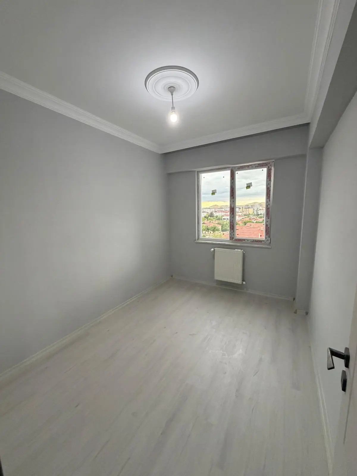 POLAT GAYRİMENKUL -  KIZZIK YOLU – AŞIK SEYRANİ MAHALLESİ’NDE LÜKS 3+1 DAİRE**