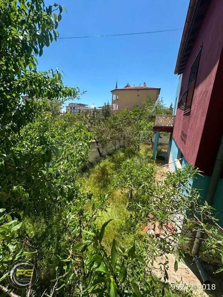 POLAT GAYRİMENKUL - HARMAN MAHALLESİ'NDE SATILIK MÜSTAKİL EV VE ARSASI VE 120 M2 BODRUM
