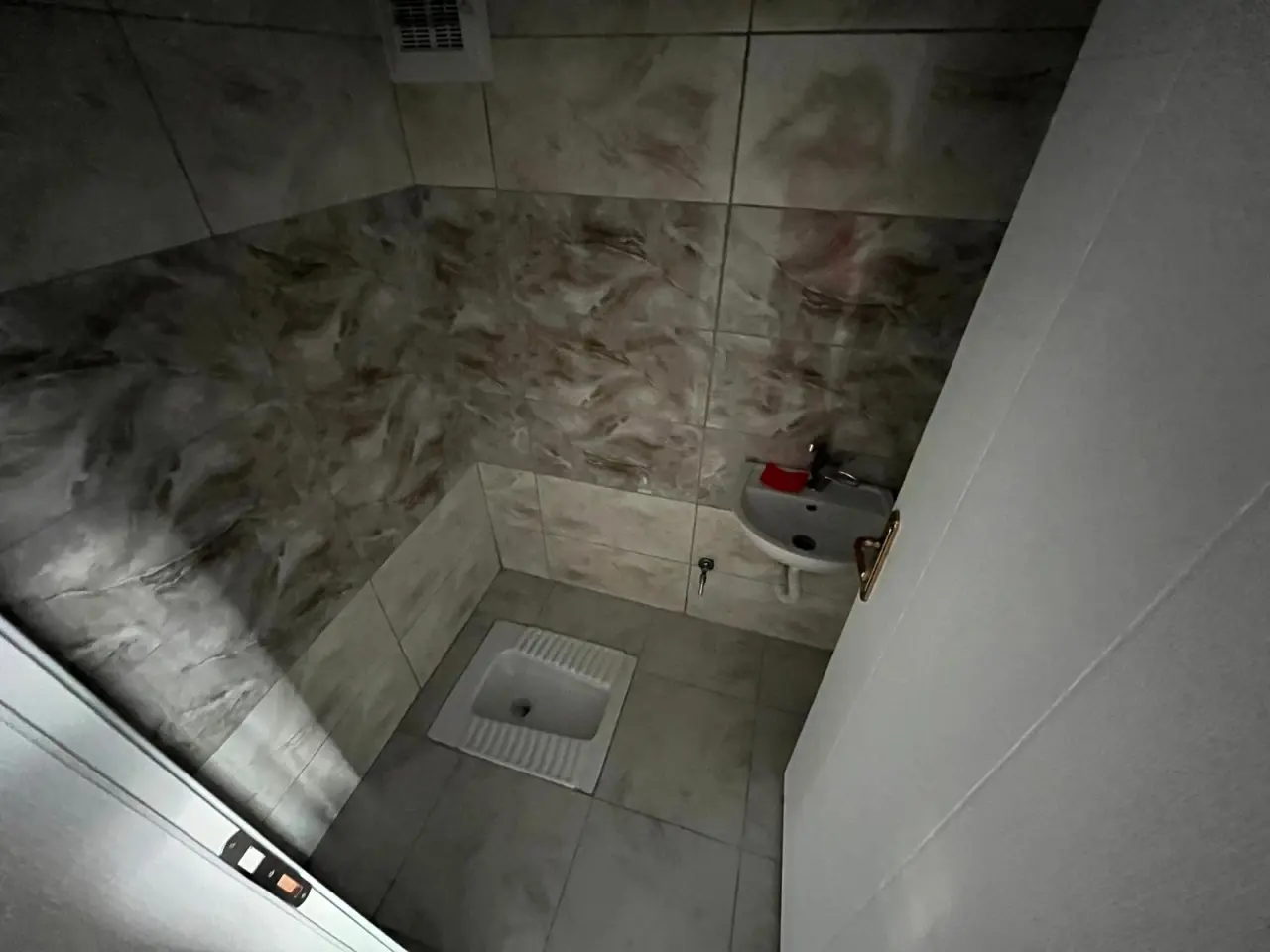 POLAT GAYRİMENKUL -  YUKARI FENESE’DE KİRALIK 3+1 DAİRE**